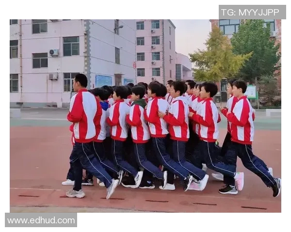 刘铮的奋斗历程与篮球梦想如何在赛场上绽放光彩与激情