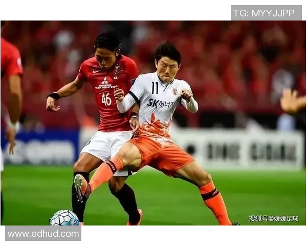 札幌冈与广岛三箭激战正酣球迷期待精彩对决与精彩进球