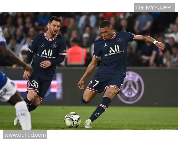 特鲁瓦与巴黎FC精彩对决比分直播全程跟踪分析