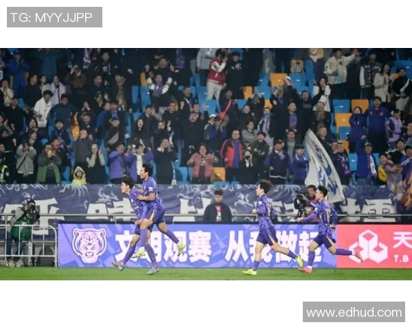 中超激战长春亚泰迎战重庆队全力争胜展现球队实力